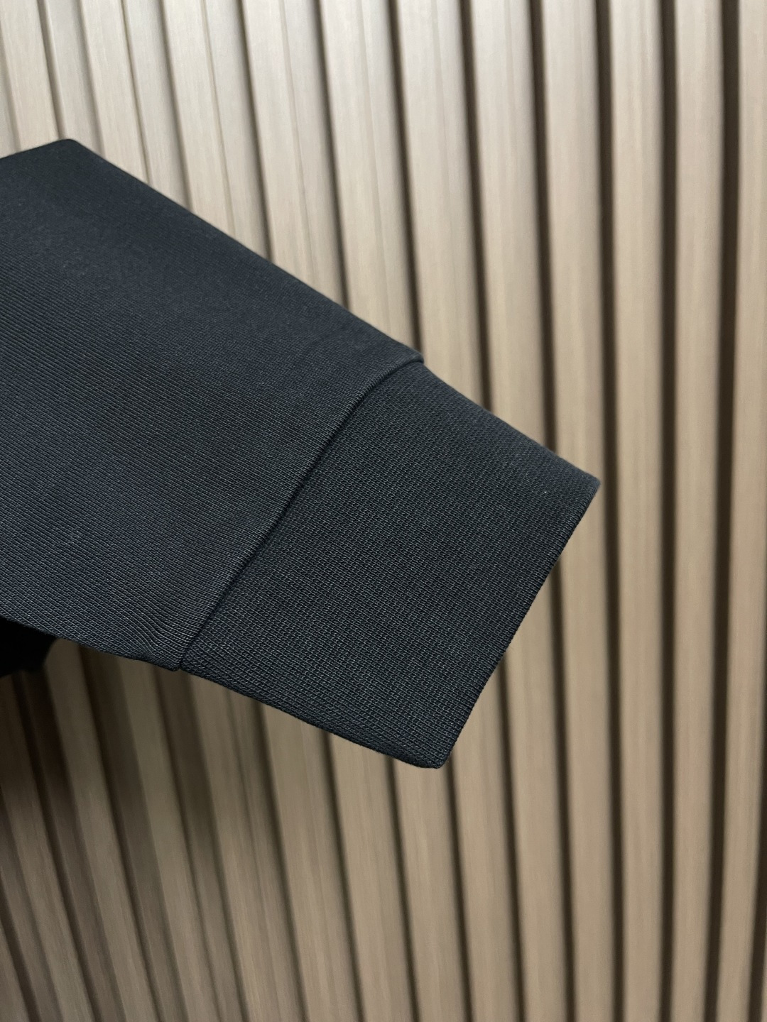 🛒🛒BV 2025SS秋冬新款标语印花长袖T恤，立体logo标识胶印印花工艺，面料定织定染，采用双股双纱