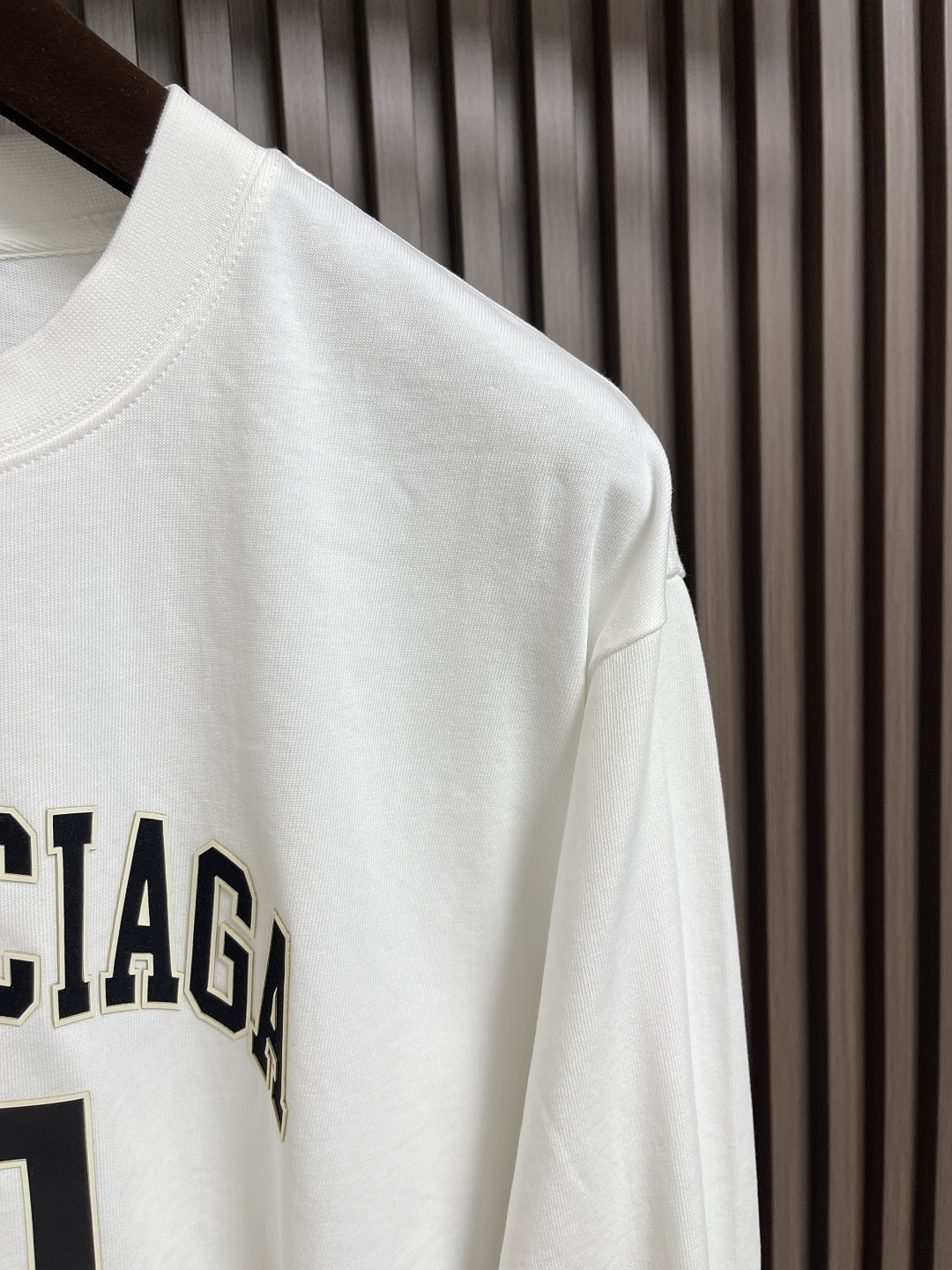 🛒🛒balenciaga 2025FW秋冬新款篮球系列超曼联名01号球衣长袖T恤，衣橱必备单品，都采用了