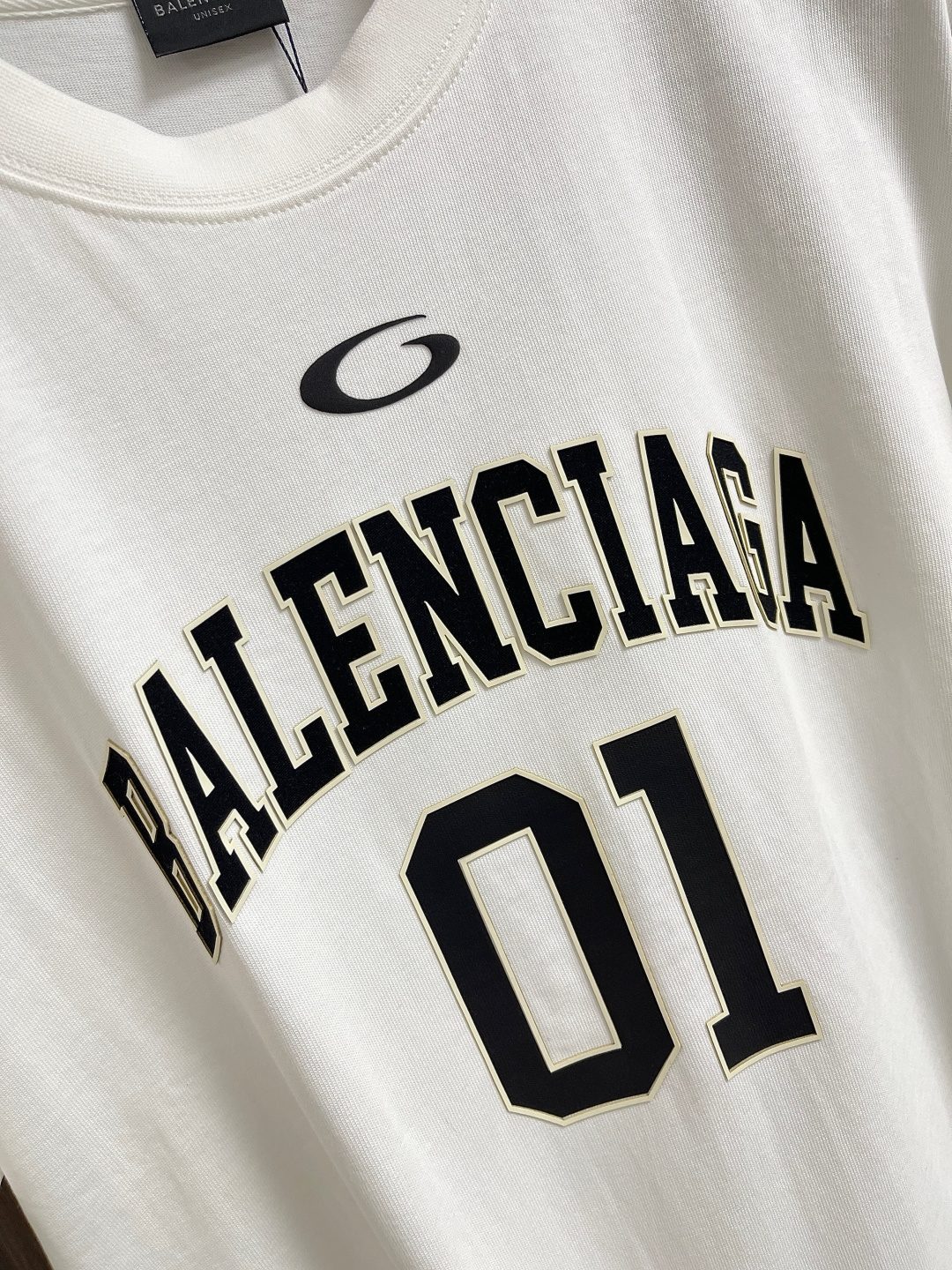 🛒🛒balenciaga 2025FW秋冬新款篮球系列超曼联名01号球衣长袖T恤，衣橱必备单品，都采用了