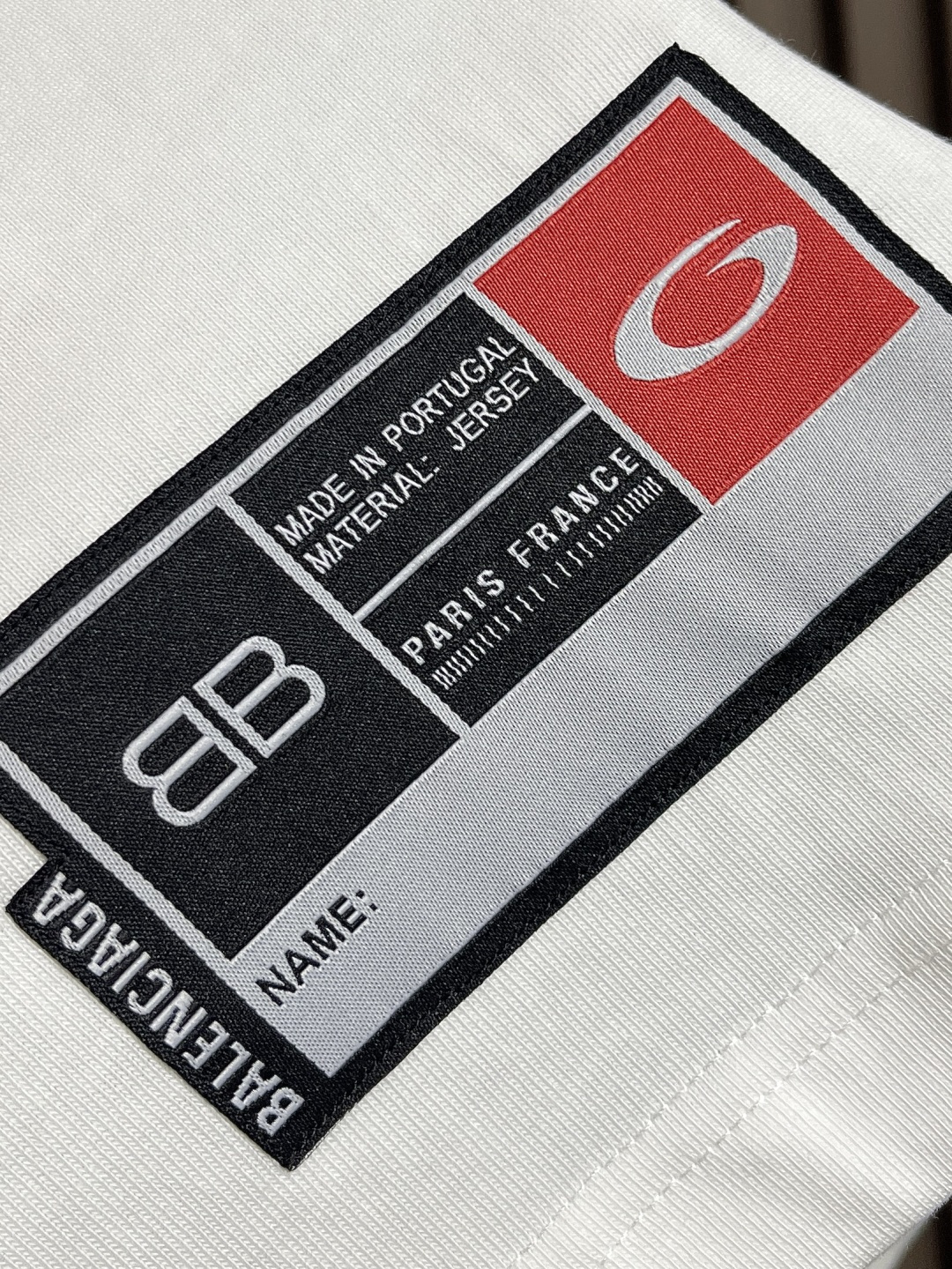 🛒🛒balenciaga 2025FW秋冬新款篮球系列超曼联名01号球衣长袖T恤，衣橱必备单品，都采用了