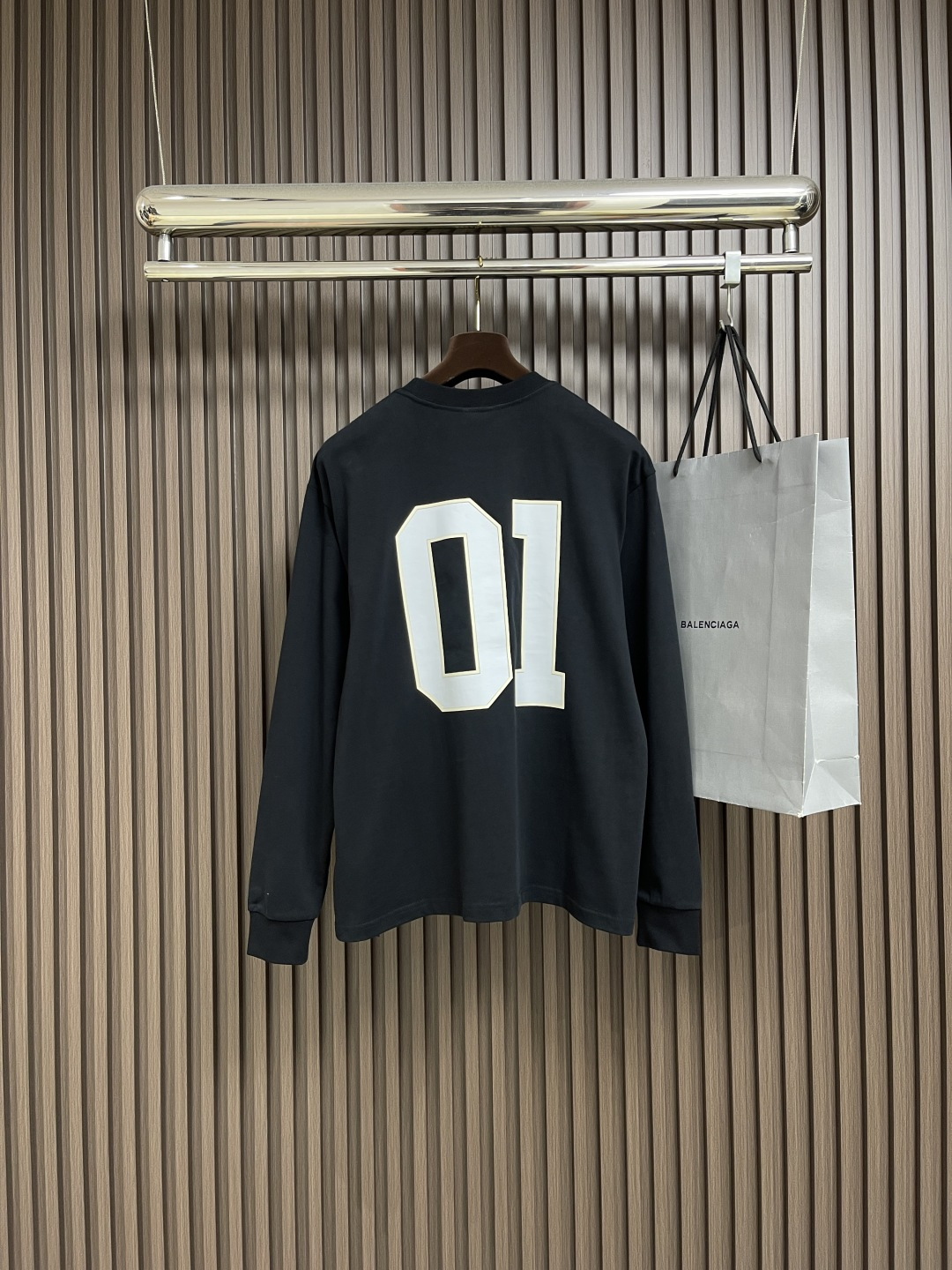 🛒🛒balenciaga 2025FW秋冬新款篮球系列超曼联名01号球衣长袖T恤，衣橱必备单品，都采用了