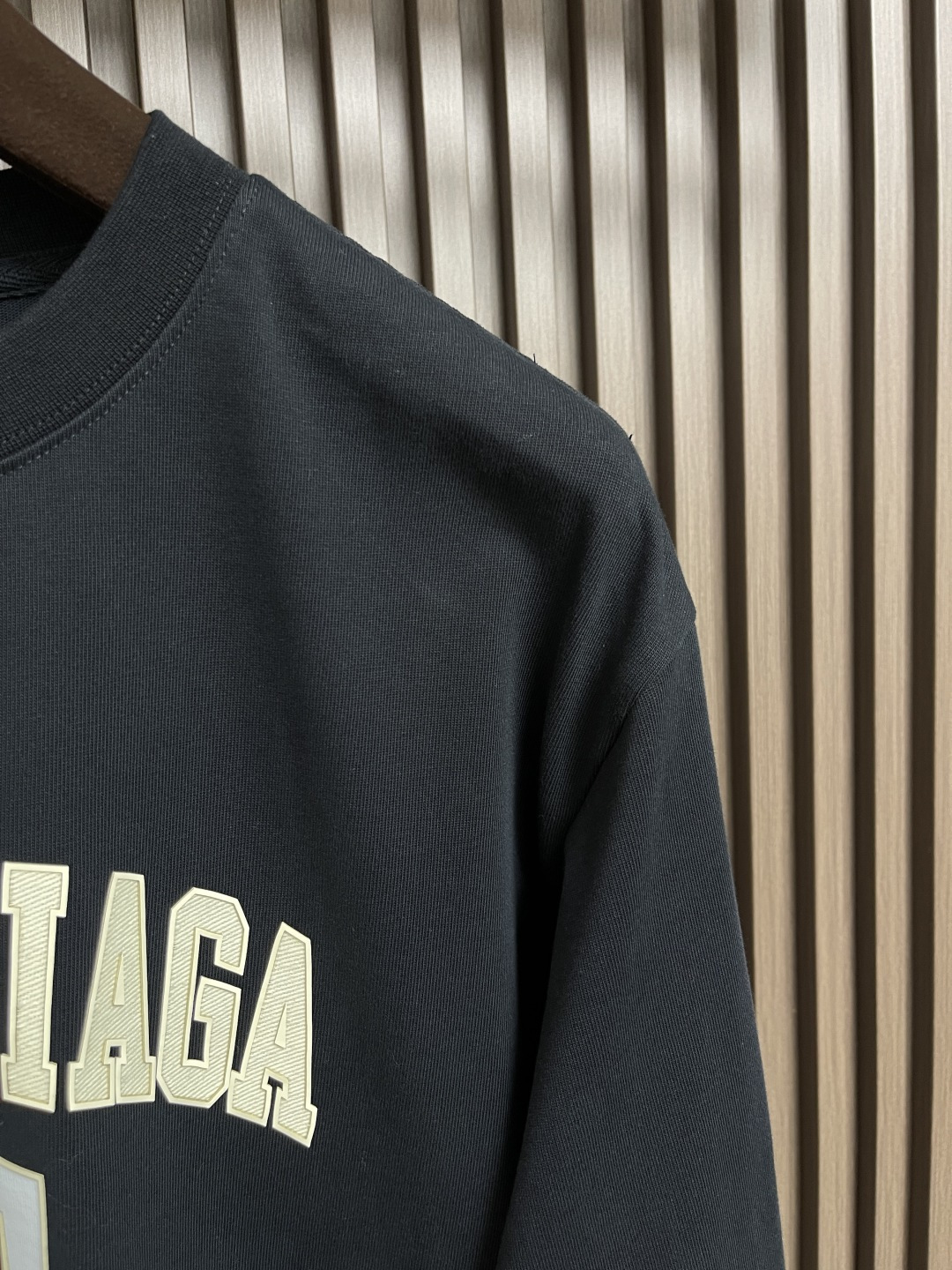 🛒🛒balenciaga 2025FW秋冬新款篮球系列超曼联名01号球衣长袖T恤，衣橱必备单品，都采用了