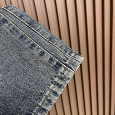 🛒🛒GUCCI 男士直筒休闲牛仔裤 现代时尚的剪裁设计,客供日本denim平纹棉质牛仔面料梭织生产.顶尖 🛒🛒GUCCI 男士直筒休闲牛仔裤 现代时尚的剪裁设计,客供日本denim平纹棉质牛仔面料梭织生产.顶尖