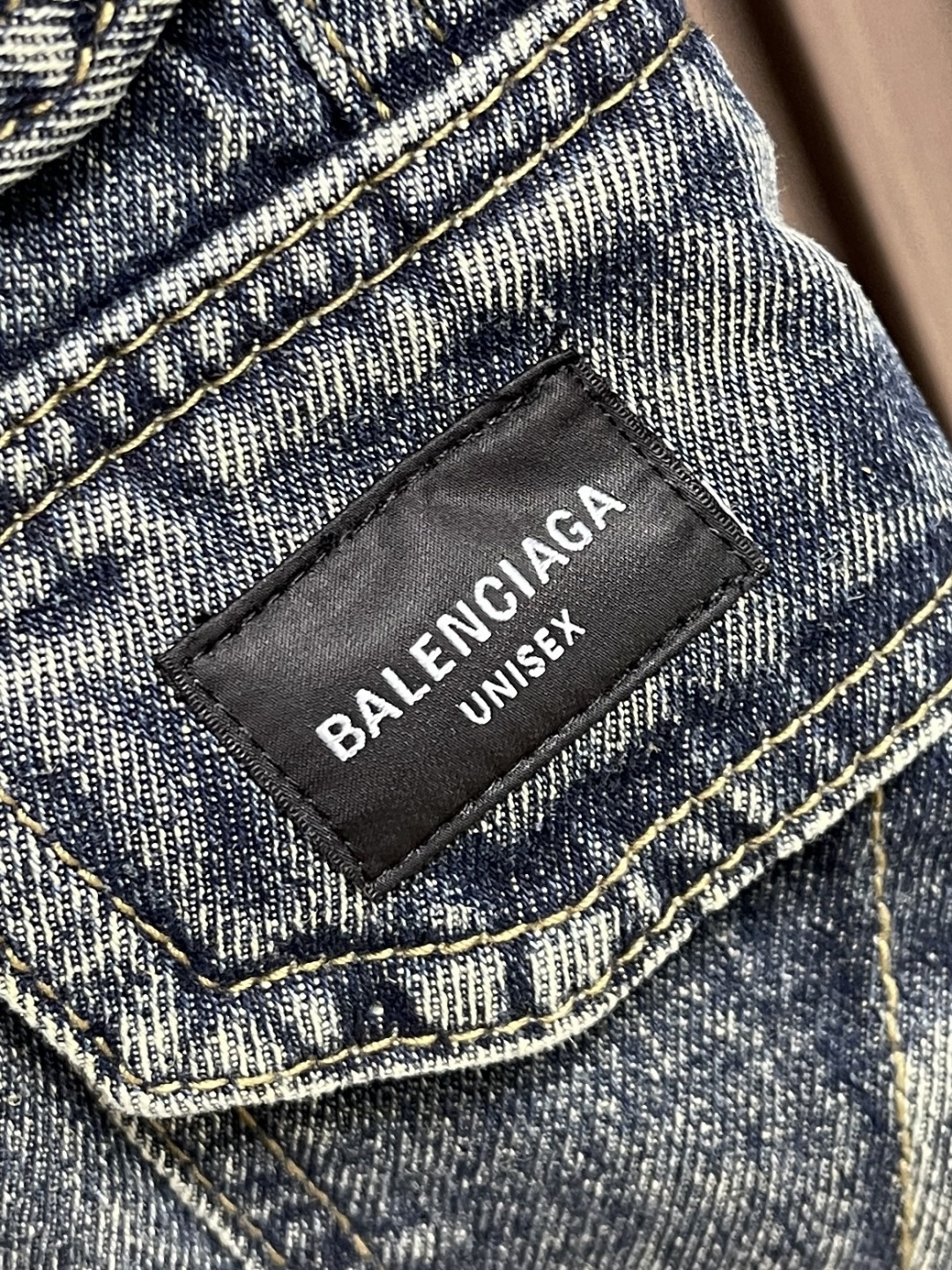 🛒🛒Balenciaga 2025SS早秋新品多袋牛仔裤，进口原版面料，上身舒适，字母图案装饰logo，
