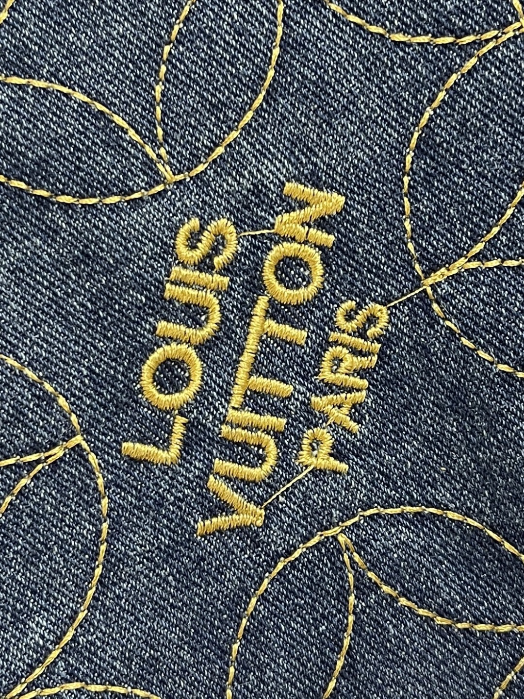 🛒🛒LV x NIGO 牛仔棉服夹克外套，出自Pharrell和Nigo在2025秋冬系列的合作之作，展