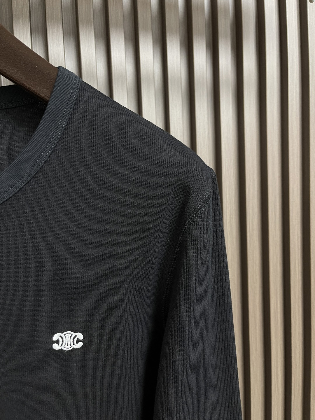 🛒🛒Celine 凯旋门刺绣长袖T恤 定制逸韧全棉针织绸 柔软顺滑 舒适贴肤 以深邃黑色为底 沉稳大气 
