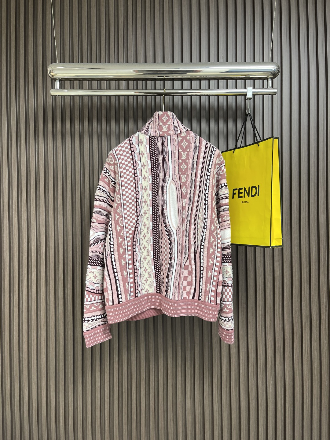 🛒🛒LV x Nigo联名款Monogram花㚏提花重工半拉链立领毛衣，Nigo系列Monogram花㚏