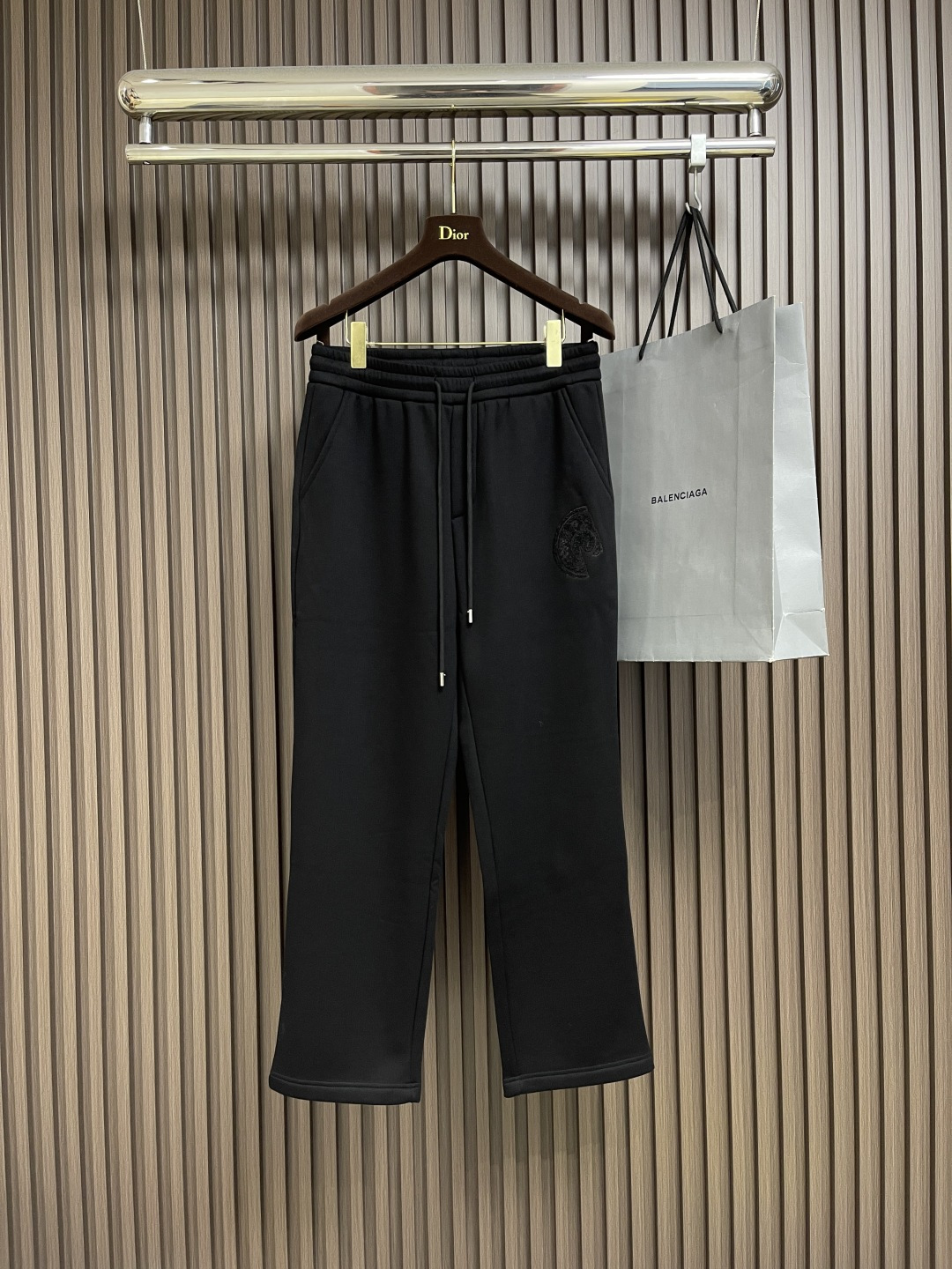 上衣🛒Hermes 2025SS秋冬新款男士拉链卫衣套装卫裤、商务休闲款！！重在面料！婴儿肌肤般的柔滑！