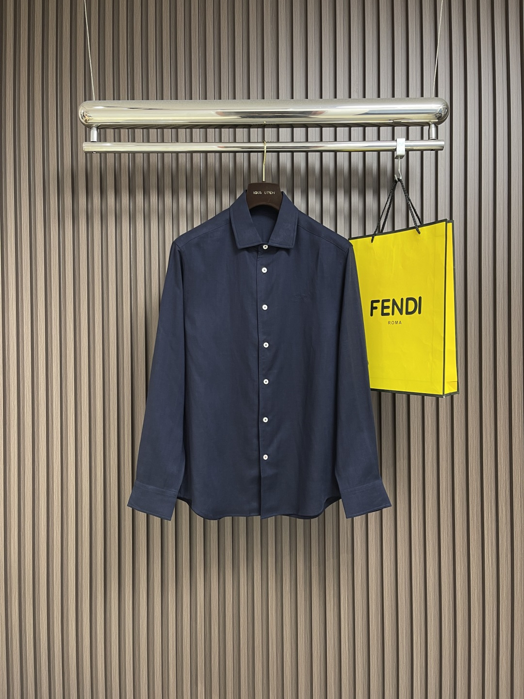 🛒🛒lP🆕 Loro Piana 2025ss秋季全品相订单，商务通勤 天然亚麻材质休闲衬衫，合体的剪裁
