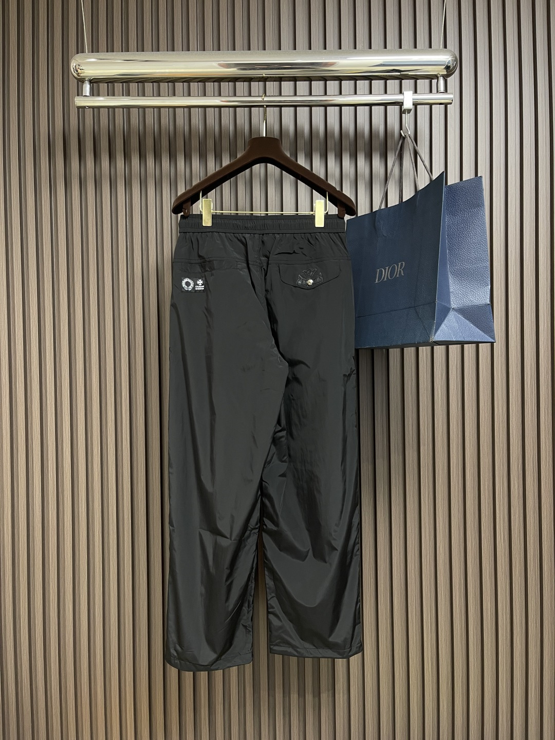 🛒🛒CH 克罗心重磅伞兵裤拼皮十字架 定制克罗心五金 宽松慵懒版型，定织定染需要正面先做碳磨再做磨毛处理