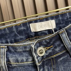 🛒🛒Dior 新款刺绣标识牛仔裤 进口土耳其纯棉牛仔牛面料 色泽靓丽,透气,修身版型 微弹力面料 随意百 🛒🛒Dior 新款刺绣标识牛仔裤 进口土耳其纯棉牛仔牛面料 色泽靓丽,透气,修身版型 微弹力面料 随意百