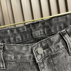 🛒🛒GUCCI 男士直筒休闲牛仔裤 现代时尚的剪裁设计,客供日本denim平纹棉质牛仔面料梭织生产.顶尖 🛒🛒GUCCI 男士直筒休闲牛仔裤 现代时尚的剪裁设计,客供日本denim平纹棉质牛仔面料梭织生产.顶尖