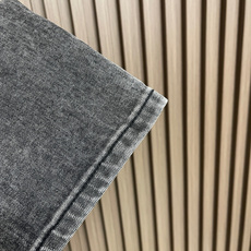 🛒🛒GUCCI 男士直筒休闲牛仔裤 现代时尚的剪裁设计,客供日本denim平纹棉质牛仔面料梭织生产.顶尖 🛒🛒GUCCI 男士直筒休闲牛仔裤 现代时尚的剪裁设计,客供日本denim平纹棉质牛仔面料梭织生产.顶尖