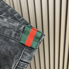 🛒🛒GUCCI 男士直筒休闲牛仔裤 现代时尚的剪裁设计,客供日本denim平纹棉质牛仔面料梭织生产.顶尖 🛒🛒GUCCI 男士直筒休闲牛仔裤 现代时尚的剪裁设计,客供日本denim平纹棉质牛仔面料梭织生产.顶尖