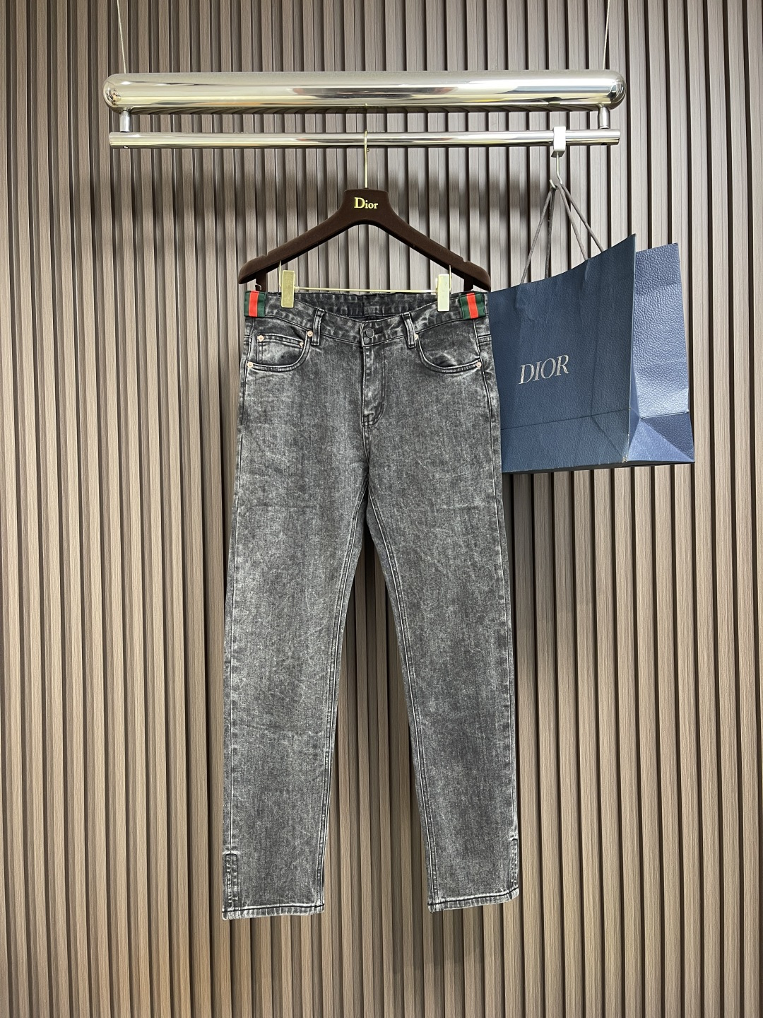 🛒🛒GUCCI 男士直筒休闲牛仔裤 现代时尚的剪裁设计，客供日本denim平纹棉质牛仔面料梭织生产．顶尖