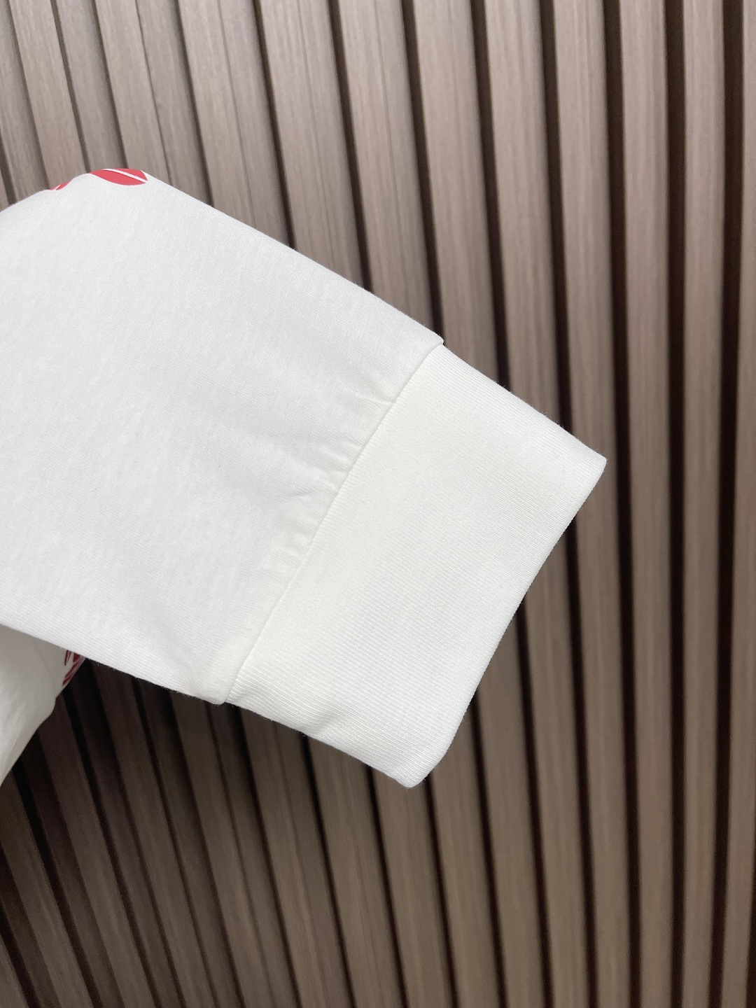 🛒🛒Come hearts CH 克罗心涂鸦字母限定梵文印花长袖T恤，领口袖口高克重螺纹，面料定织定染2