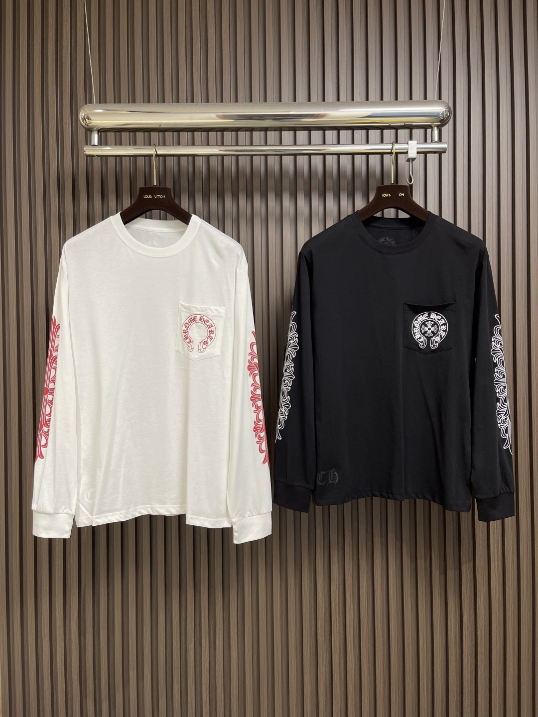 🛒🛒Come hearts CH 克罗心涂鸦字母限定梵文印花长袖T恤，领口袖口高克重螺纹，面料定织定染2