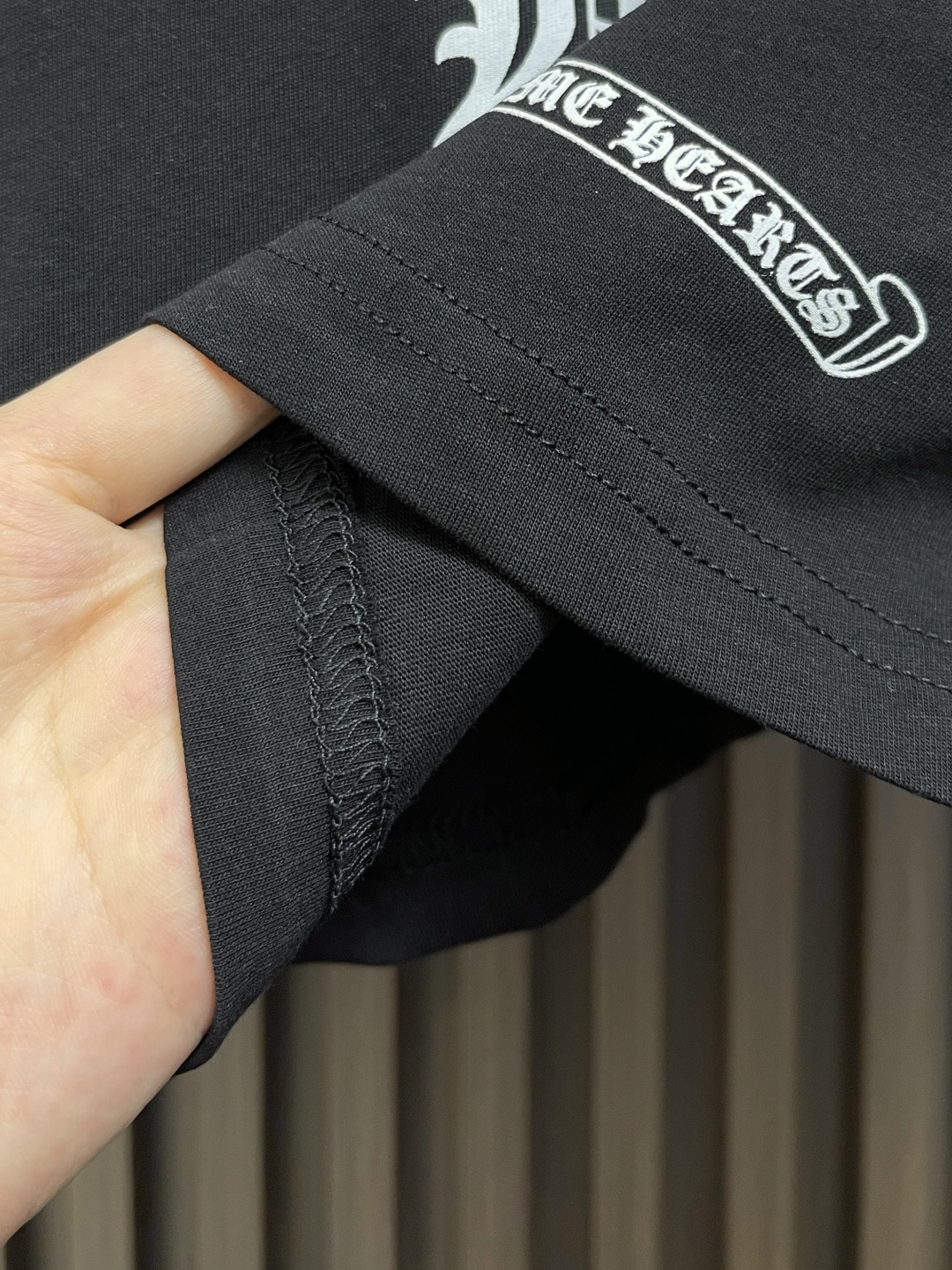 🛒🛒Come hearts CH 克罗心涂鸦字母限定梵文印花长袖T恤，领口袖口高克重螺纹，面料定织定染2