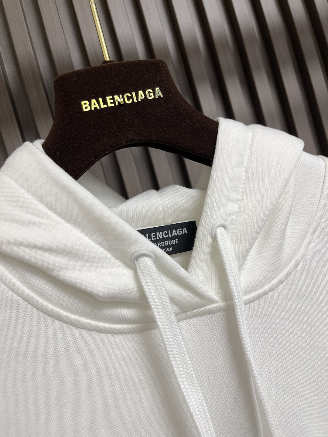 🛒🛒balenciaga 印花连帽卫衣，配置了高支数翻绒面料面料，卫衣面料高达430克，份量感十足，高密