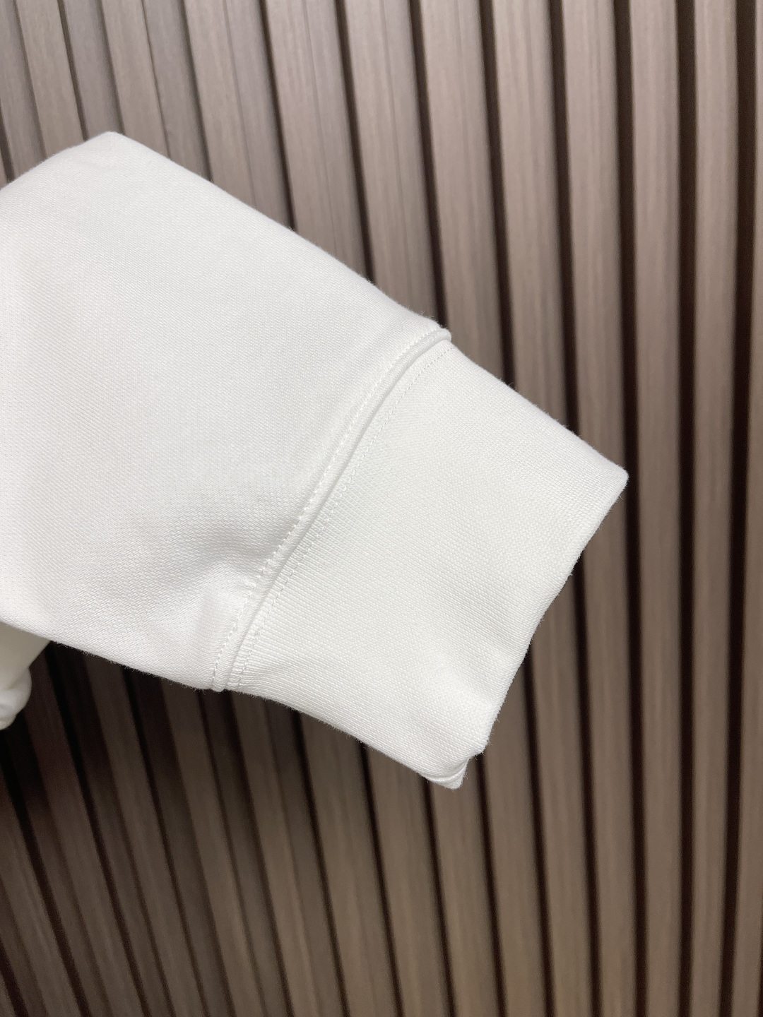 🛒🛒balenciaga 印花连帽卫衣，配置了高支数翻绒面料面料，卫衣面料高达430克，份量感十足，高密