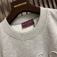 🛒🛒GUCCI 2025ss新款经典简约撞色胸前重工刺绣纯棉圆领卫衣,一贯风格,经典红白撞色,万针刺绣, 🛒🛒GUCCI 2025ss新款经典简约撞色胸前重工刺绣纯棉圆领卫衣,一贯风格,经典红白撞色,万针刺绣,