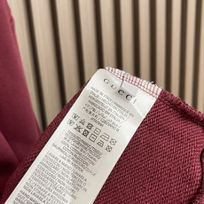🛒🛒GUCCI 2025ss新款经典简约撞色胸前重工刺绣纯棉圆领卫衣,一贯风格,经典红白撞色,万针刺绣, 🛒🛒GUCCI 2025ss新款经典简约撞色胸前重工刺绣纯棉圆领卫衣,一贯风格,经典红白撞色,万针刺绣,