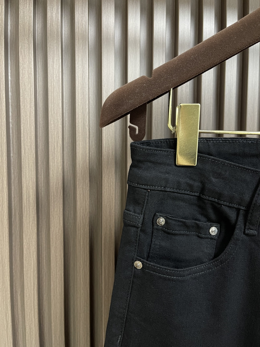 🛒🛒TF 2025FW早秋男士高端丹宁牛仔裤，系出名门，配色属于经典百搭的，色彩非常符合夏季的搭配需求，