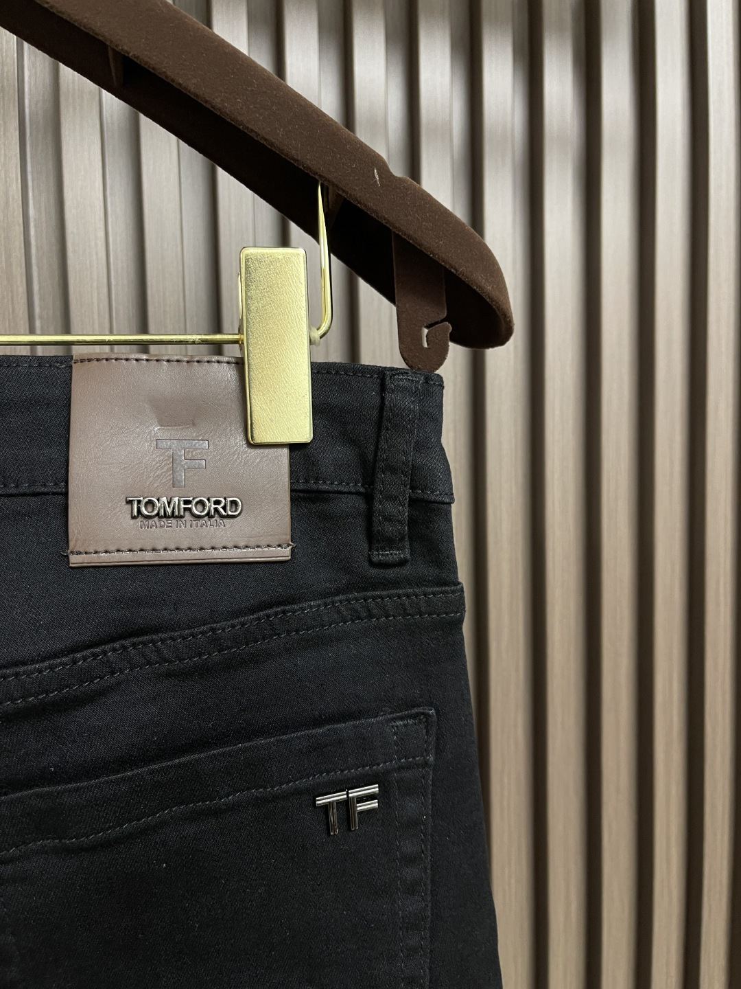 🛒🛒TF 2025FW早秋男士高端丹宁牛仔裤，系出名门，配色属于经典百搭的，色彩非常符合夏季的搭配需求，