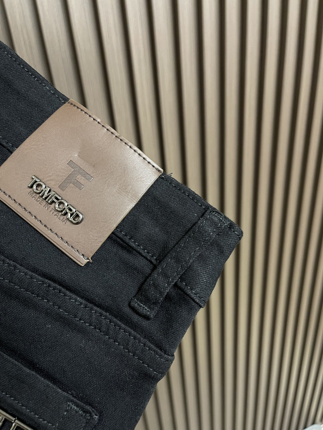 🛒🛒TF 2025FW早秋男士高端丹宁牛仔裤，系出名门，配色属于经典百搭的，色彩非常符合夏季的搭配需求，