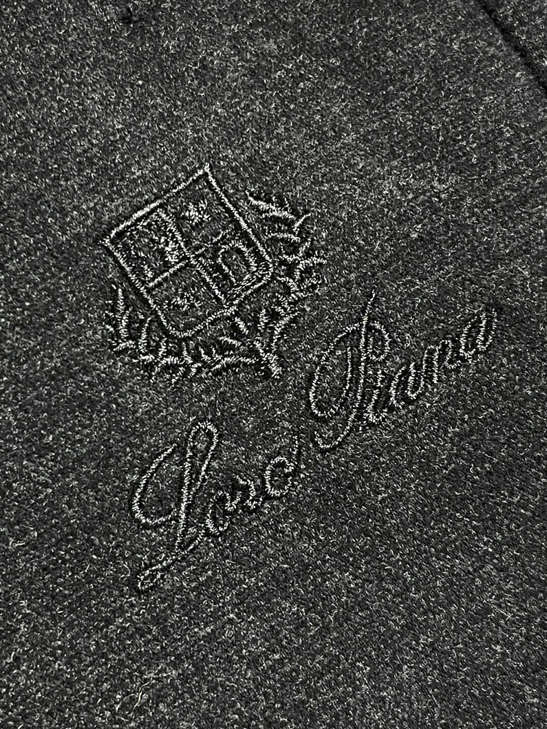 🛒🛒lP🆕 LoroPiana 秋冬新款男士直筒运动裤，混纺面料、三标齐、松紧腰抽绳、合体的裁剪、车线工