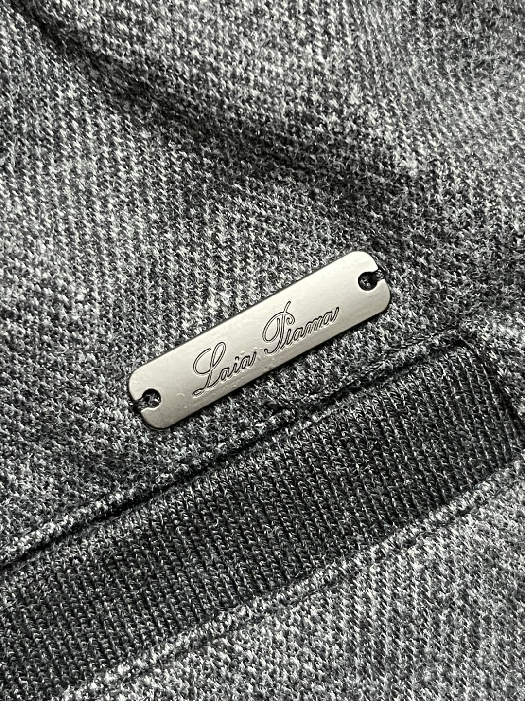 🛒🛒lP🆕 LoroPiana 2025SS 字母刺绣直筒运动裤,混纺面料、三标齐、松紧腰抽绳、合体的裁