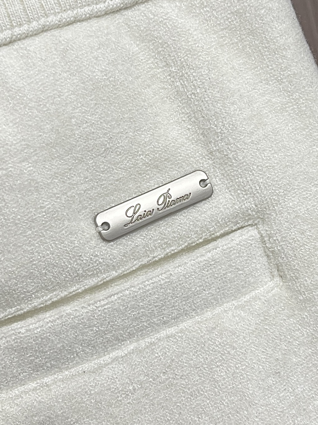 🛒🛒lP🆕 LoroPiana 秋冬新款男士直筒运动裤，混纺面料、三标齐、松紧腰抽绳、合体的裁剪、车线工