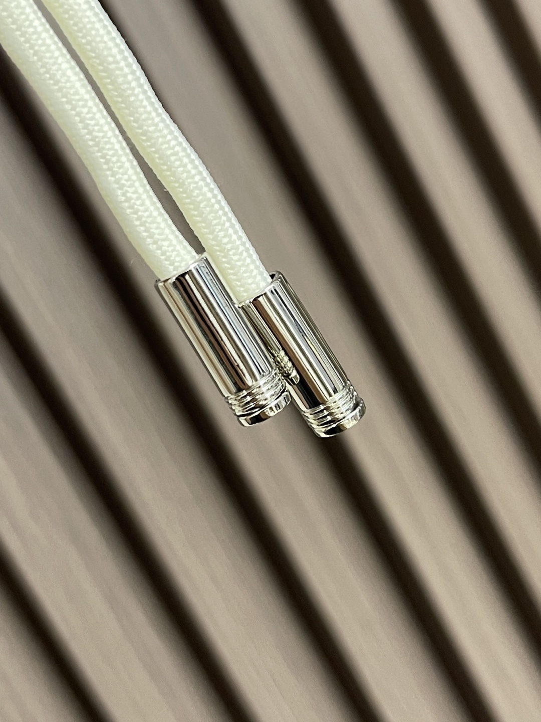 🛒🛒ZEGNA 直筒休闲长裤,采用混纺面料,细看纹理细腻得不像话,垂坠感恰到好处,走路带风又不贴腿,藏肉