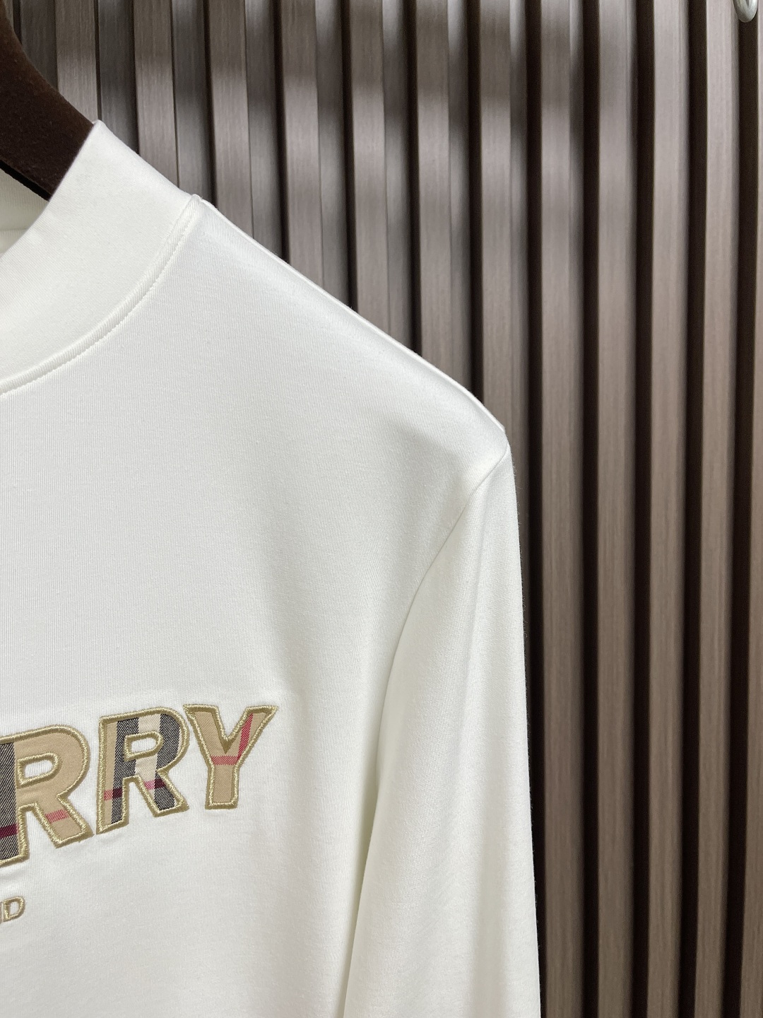 🛒🛒Burberry 2025s早秋新款长袖T恤，基础款推荐！百搭战神！胸前B家经典格纹图形立体绣花设计