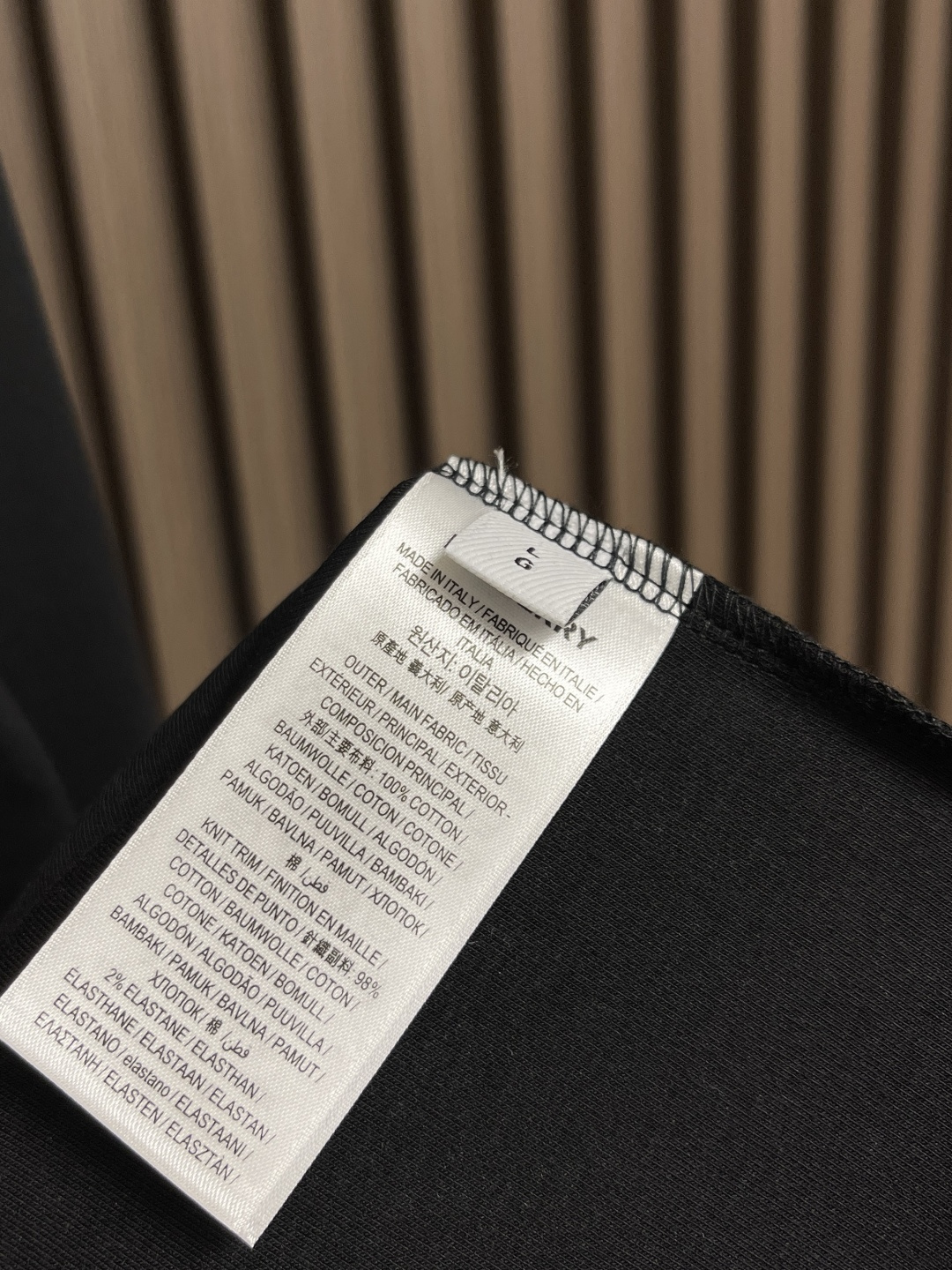 🛒🛒Burberry 2025s早秋新款长袖T恤，基础款推荐！百搭战神！胸前B家经典格纹字母图形立体绣花