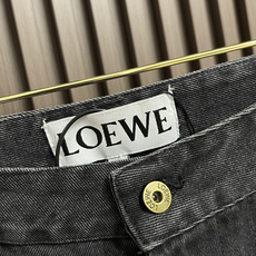 🛒🛒LOEWE 罗意威刺绣直筒长裤,面料采用12盎7*7斜纹牛仔布,成衣洗水后克重约420克,质感厚实挺 🛒🛒LOEWE 罗意威刺绣直筒长裤,面料采用12盎7*7斜纹牛仔布,成衣洗水后克重约420克,质感厚实挺
