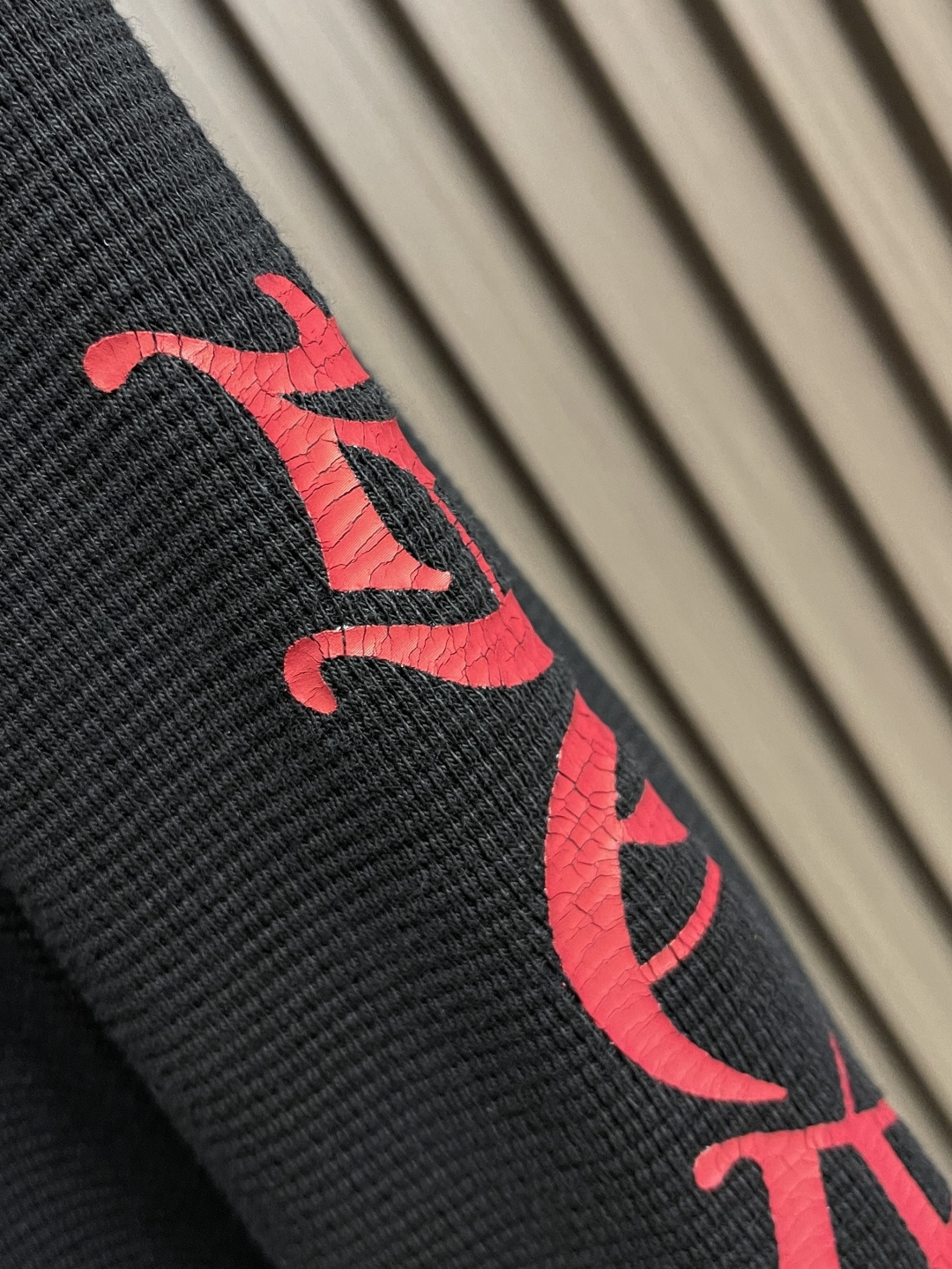 🛒🛒CH克罗心 华夫格破洞长袖T恤，面料采用280克全棉华夫格双层材质，印花采用成衣高温烫画。整体走线平