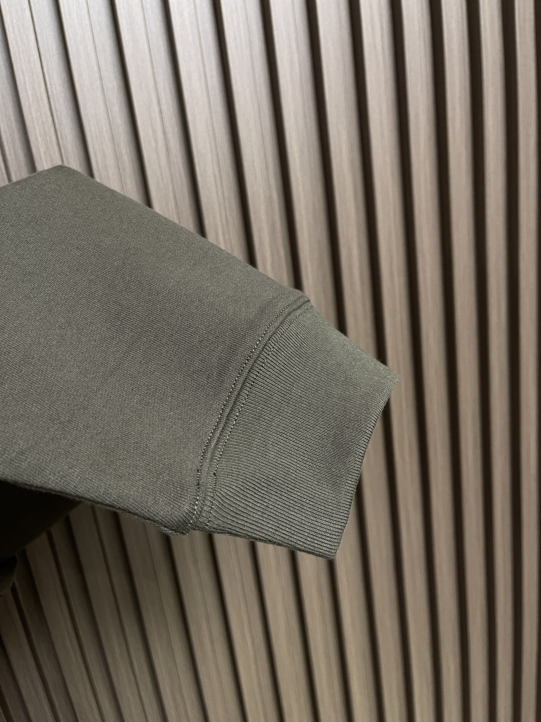 🛒🛒mmj 前后立体胶印logo圆领长袖T恤。非常有质感。立体胶印＋特殊包边裁剪！!2025早秋新款。m