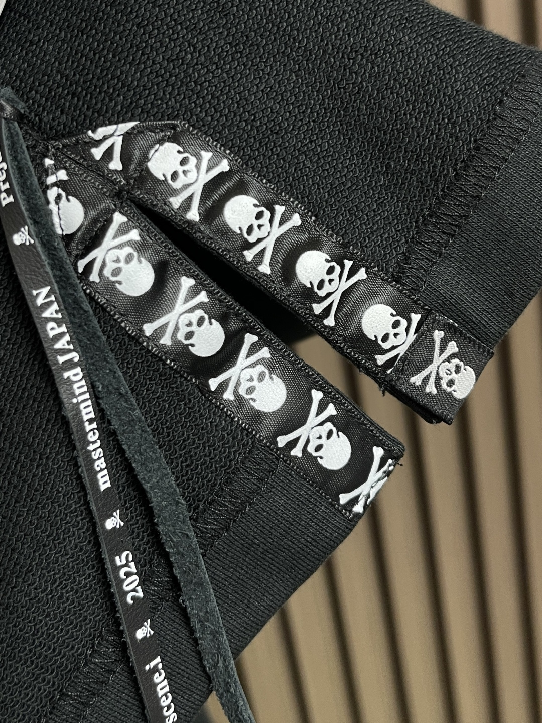 🛒🛒mmj 前后立体胶印logo圆领长袖T恤。非常有质感。立体胶印＋特殊包边裁剪！!2025早秋新款。m