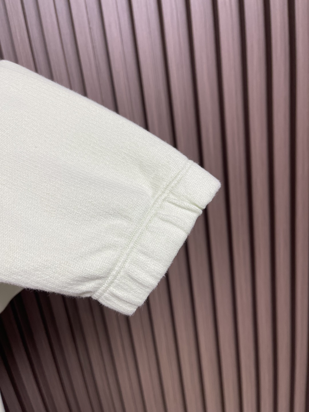 🛒🛒Stone Island 石头岛，罗盘经典小 logo 长袖 T恤，洗水消毛效果，采用进口260支欧