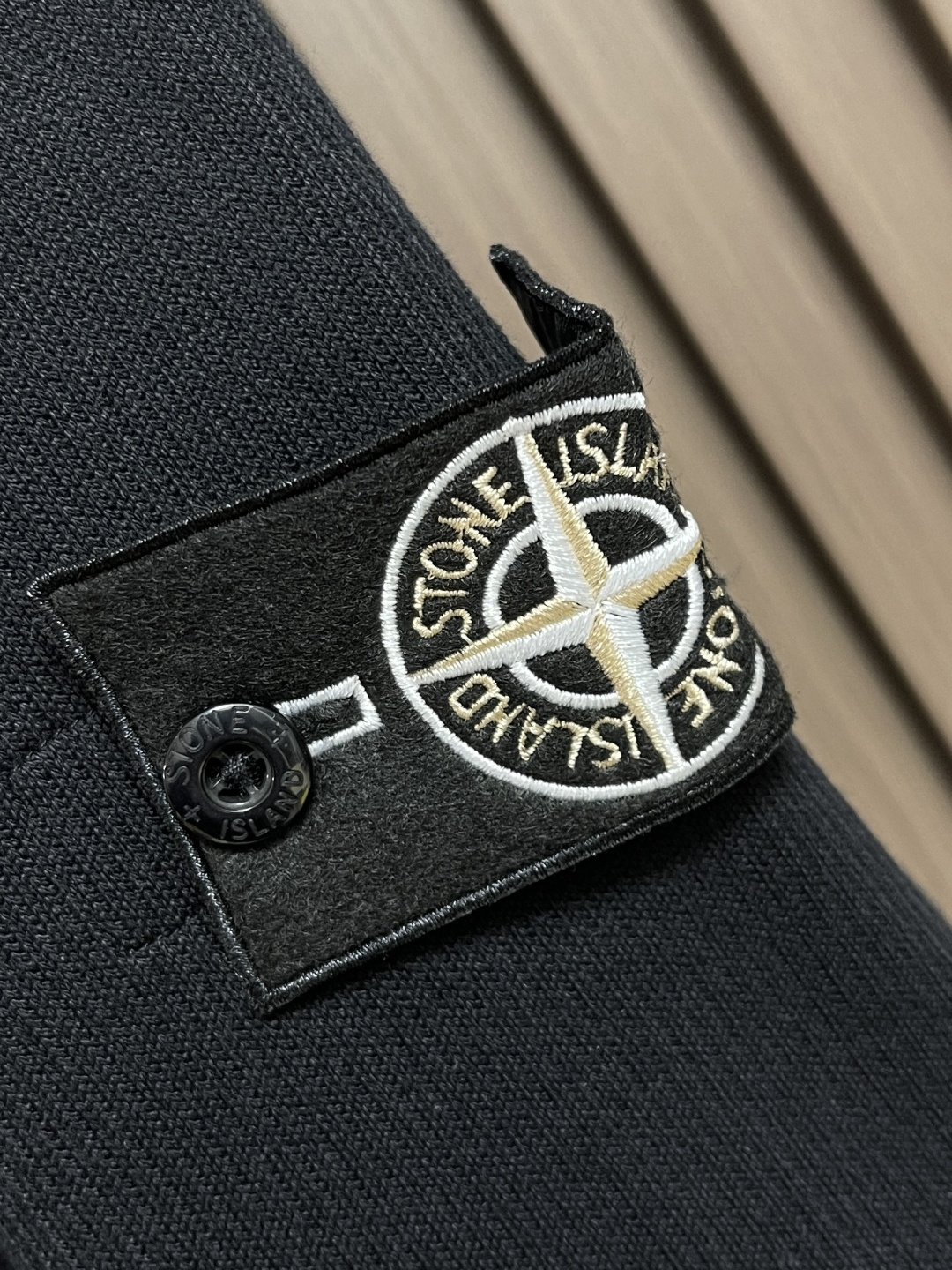🛒🛒Stone Island 石头岛，罗盘经典小 logo 长袖 T恤，洗水消毛效果，采用进口260支欧