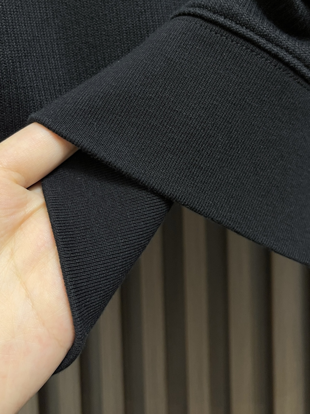 🛒🛒Stone Island 石头岛，罗盘经典小 logo 长袖 T恤，洗水消毛效果，采用进口260支欧