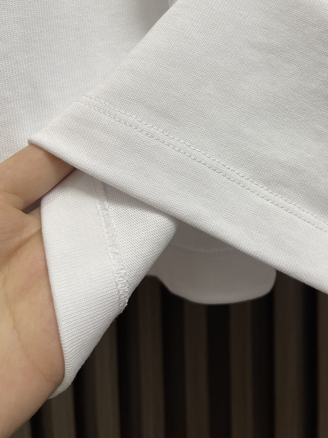 🛒🛒LOEWE 罗意威 2025ss新款圆领长袖T恤，定制全棉材质 亲肤柔软 弹力十足 圆领长袖裁剪 领