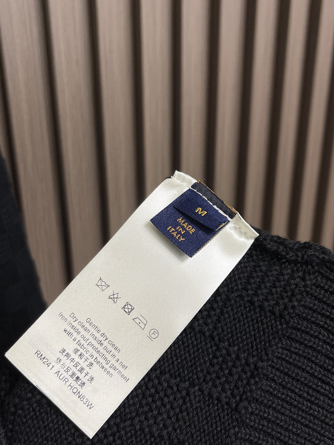 🛒🛒LV 半拉练棋盘格针织套头毛衣，采用原版一致重磅纯棉材质，双股进线，每一个颜色都是要去单独开缸定染，