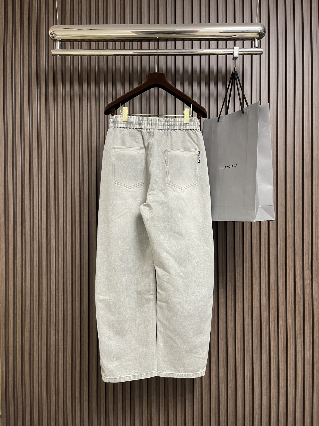🛒🛒Balenciaga 2025SS早秋新款直筒休闲卫裤，简约时尚新款定制面料，身穿手感舒适 低调不失