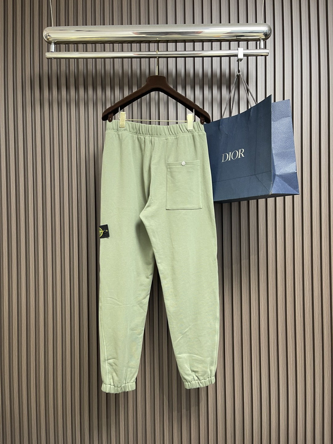 🛒🛒STONE ISLAND 石头岛2025ss秋冬新款束腿休闲裤，选用进口面料，柔软舒适有质感，原版五