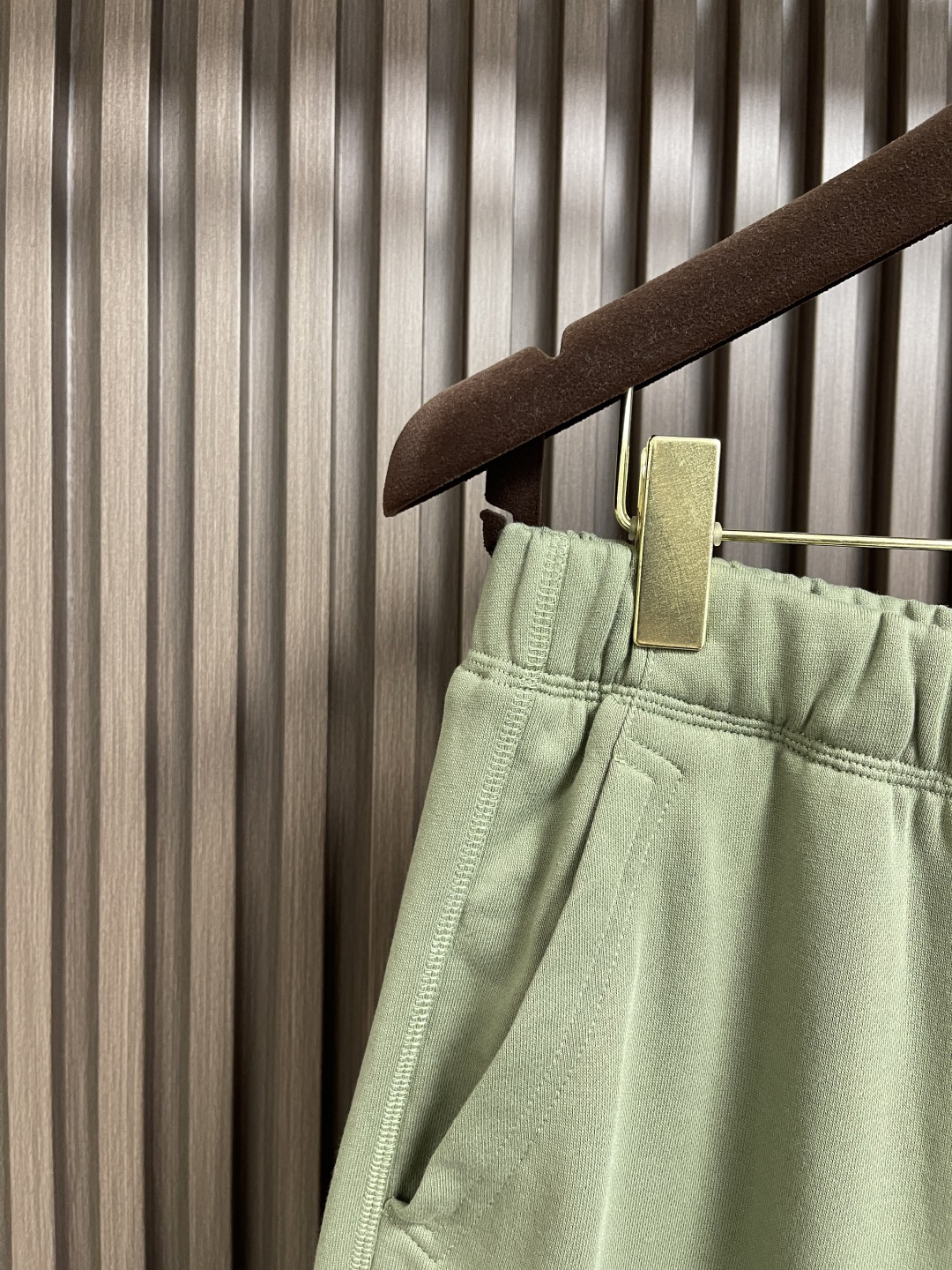 🛒🛒STONE ISLAND 石头岛2025ss秋冬新款束腿休闲裤，选用进口面料，柔软舒适有质感，原版五