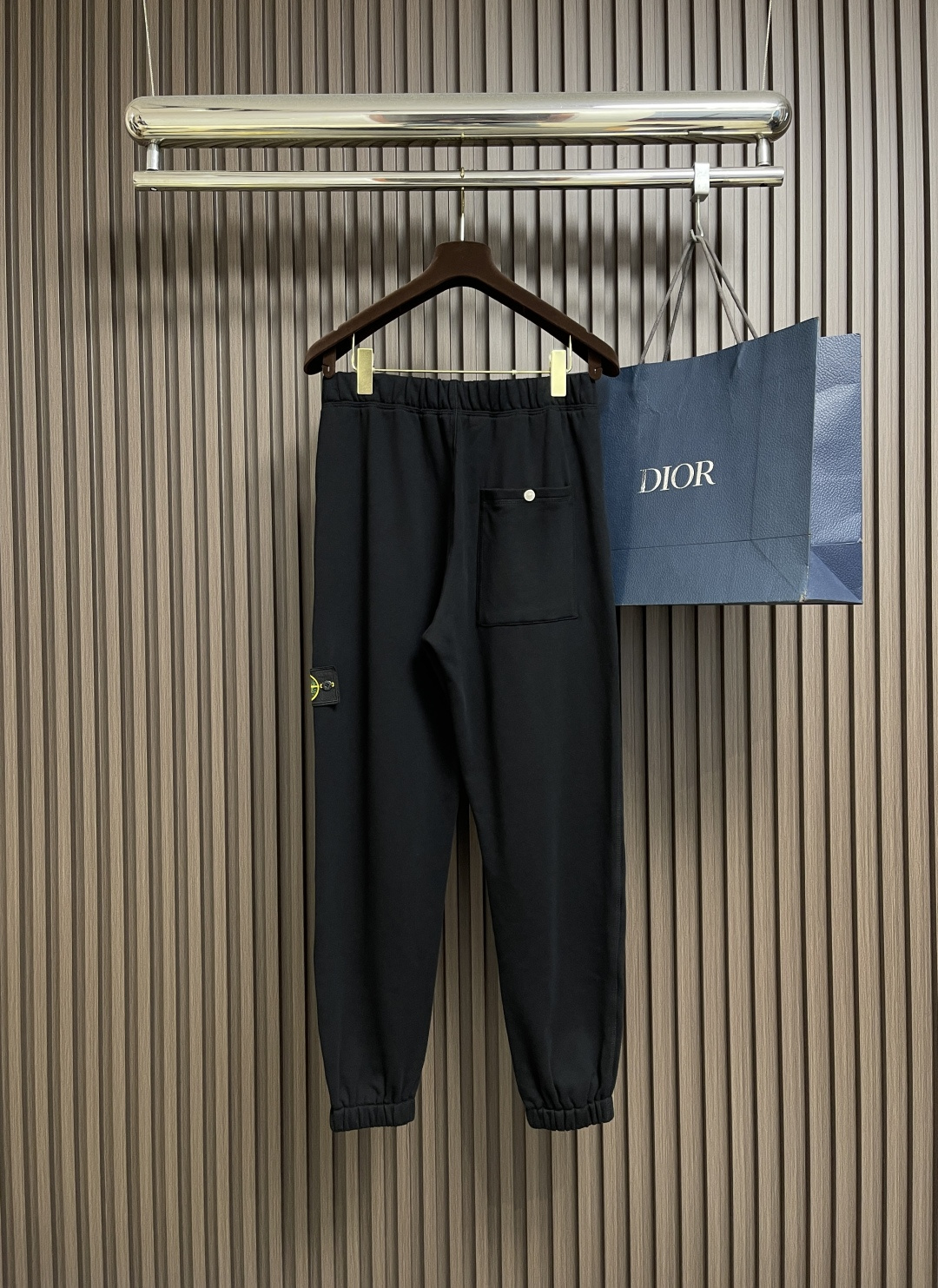 🛒🛒STONE ISLAND 石头岛2025ss秋冬新款束腿休闲裤，选用进口面料，柔软舒适有质感，原版五
