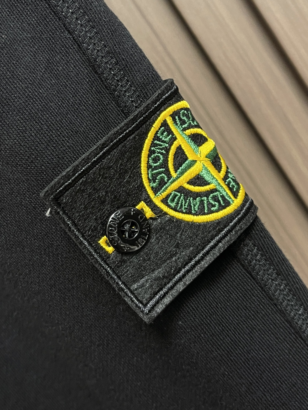 🛒🛒STONE ISLAND 石头岛2025ss秋冬新款束腿休闲裤，选用进口面料，柔软舒适有质感，原版五