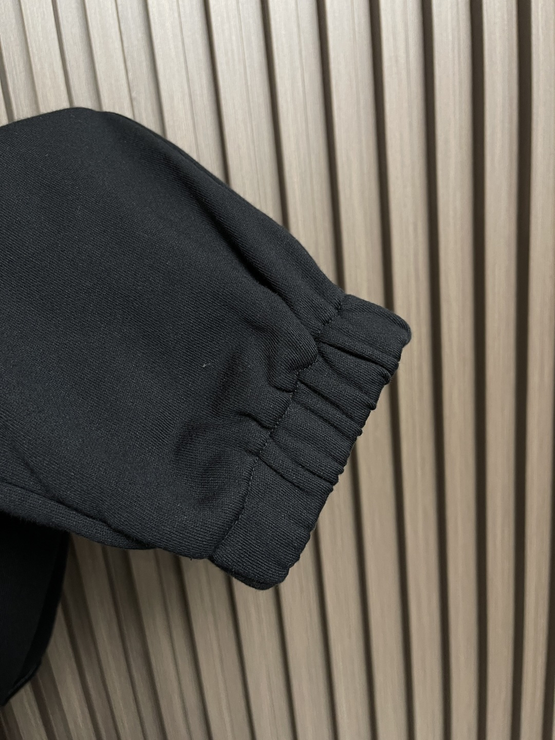 🛒🛒STONE ISLAND 石头岛2025ss秋冬新款束腿休闲裤，选用进口面料，柔软舒适有质感，原版五